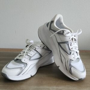 Under Armour Forge Sneaker  Women's Size 6.5